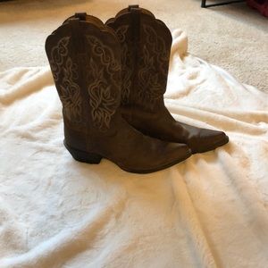 Ariat Cowboy Boots